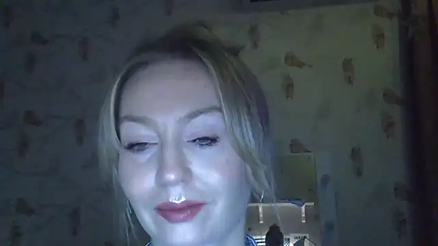 ZarinaSwift online show from 11/28/25, 04:37