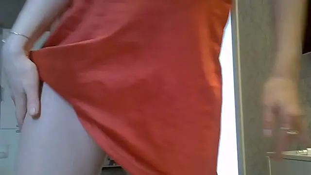 ZarinaSwift online show from 05/16/26, 06:21