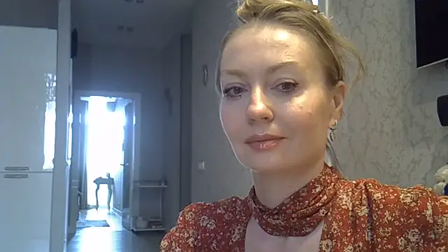 ZarinaSwift online show from 05/30/26, 06:32