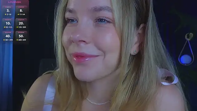 Snapshot of milly_shy chatting on 09/25/25, 06:50 milly shy online show from 09/25/25, 06:50