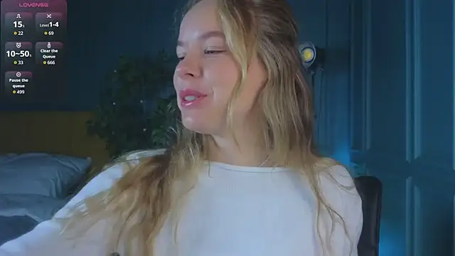 Snapshot of milly_shy chatting on 09/26/25, 06:39 milly shy online show from 09/26/25, 06:39