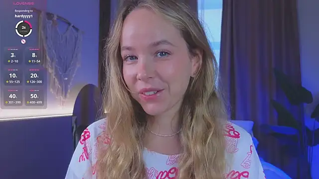 Snapshot of milly_shy chatting on 09/30/25, 07:02 milly shy online show from 09/30/25, 07:02