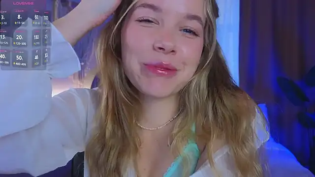 Snapshot of milly_shy chatting on 10/14/25, 06:58 milly shy online show from 10/14/25, 06:58