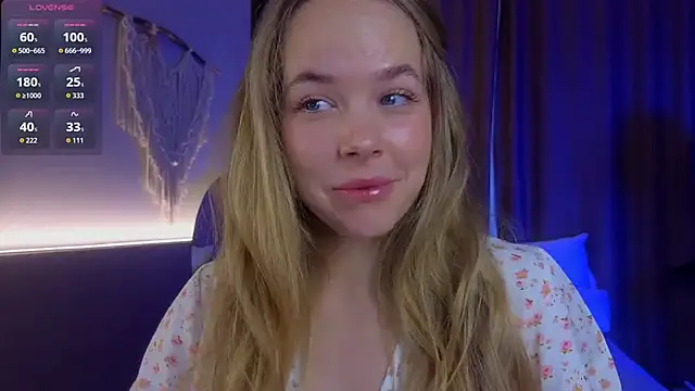 Snapshot of milly_shy chatting on 11/03/25, 06:47 milly shy online show from 11/03/25, 06:47