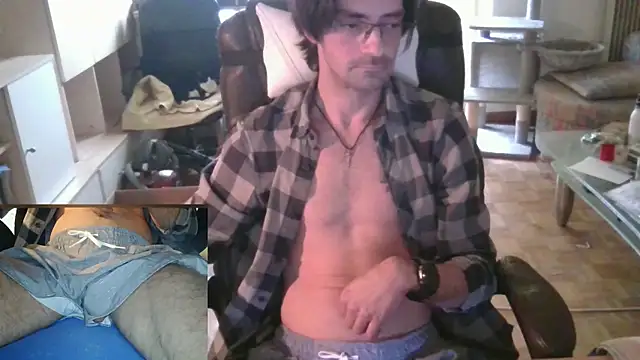 Snapshot of Drmoriarty07 chatting on 03/15/25, 10:35 Drmoriarty07 online show from 03/15/25, 10:35