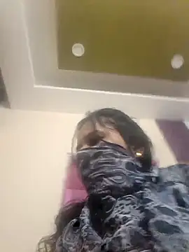 RESHMA 21 online show from 11/21/25, 08:51