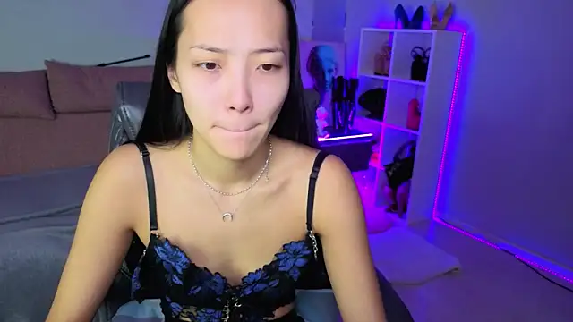  MIURA  online show from 11/18/25, 01:11