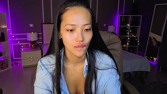  MIURA  online show from 04/25/26, 01:08