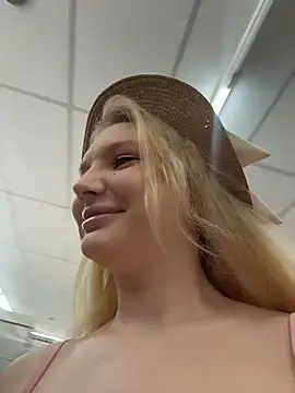 AmmyHot online show from 04/07/26, 03:18