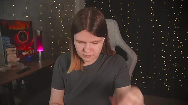 cuteamberlyyy online show from 11/03/25, 03:52