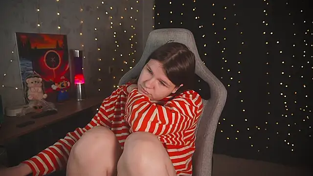 cuteamberlyyy online show from 11/15/25, 05:16