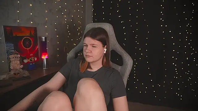 cuteamberlyyy online show from 11/23/25, 04:56