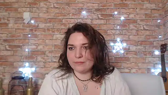 Amelia Kiss  online show from 12/31/24, 06:48