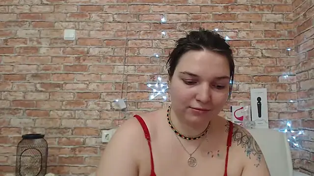 Amelia Kiss  online show from 10/22/25, 12:55