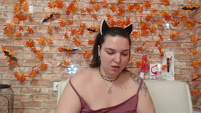 Amelia Kiss  online show from 10/28/25, 12:36