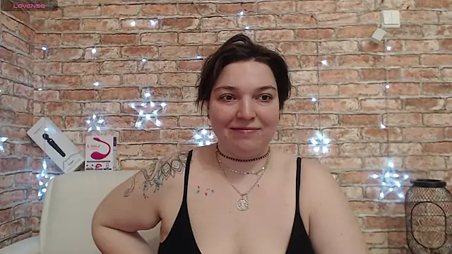 Amelia Kiss  online show from 03/07/26, 12:51