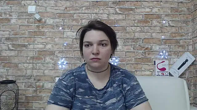 Amelia Kiss  online show from 04/20/26, 12:57