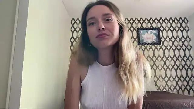 SirenaBelle online show from 12/22/24, 03:55