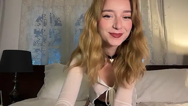 Snapshot of SirenaBelle chatting on 05/01/26, 11:42 SirenaBelle online show from 05/01/26, 11:42