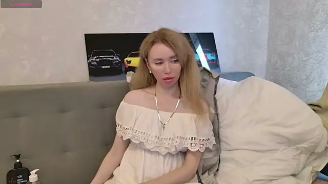 Snapshot of Bambixxxbaby chatting on 06/10/26, 04:34 Bambixxxbaby online show from 06/10/26, 04:34