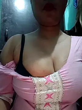 Snapshot of Kavita_ji chatting on 06/19/26, 01:43 Kavita ji online show from 06/19/26, 01:43
