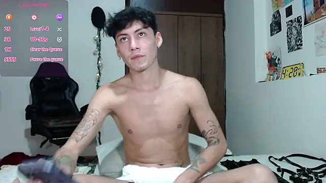 Amahd696 online show from 12/17/25, 12:05