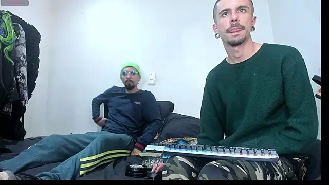 Aaron BigDickxxx online show from 05/02/26, 06:24