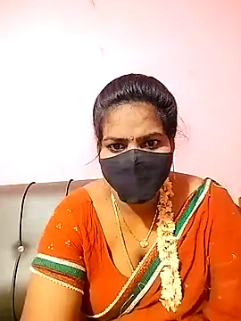 melina214 online show from 09/19/25, 03:41