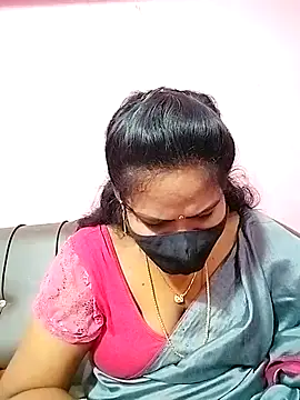 melina214 online show from 10/22/25, 04:13