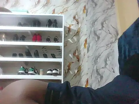 SexyAndSweet online show from 10/29/25, 09:27