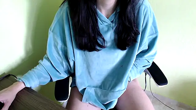 Snapshot of samantha_s69 chatting on 12/16/25, 07:19 samantha s69 online show from 12/16/25, 07:19