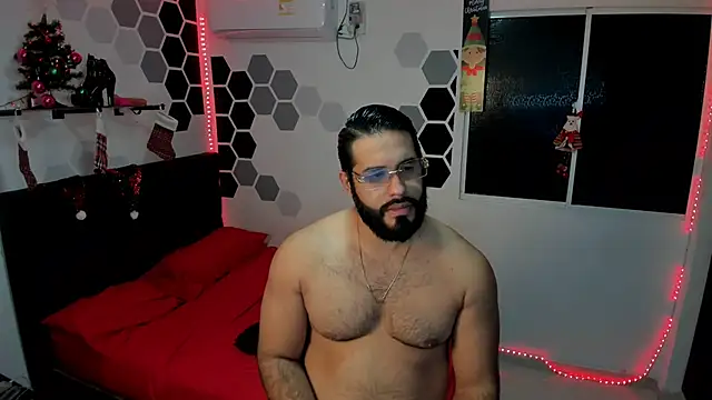 Snapshot of eda_karim chatting on 12/22/24, 04:27 eda karim online show from 12/22/24, 04:27