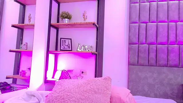 MeryStone online show from 01/16/26, 04:38