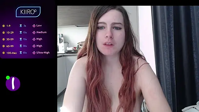 Snapshot of Dominahot4you chatting on 02/07/25, 10:40 Dominahot4you online show from 02/07/25, 10:40