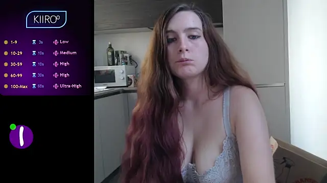 Snapshot of Dominahot4you chatting on 09/10/25, 07:52 Dominahot4you online show from 09/10/25, 07:52