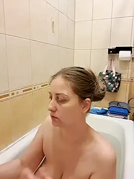 Sakura Green online show from 12/07/24, 08:16