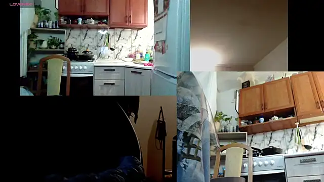 Sakura Green online show from 12/20/25, 12:34