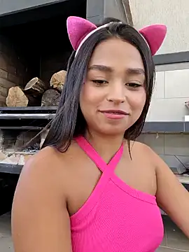 Snapshot of Juli_Walker chatting on 01/30/25, 02:15 Juli Walker online show from 01/30/25, 02:15