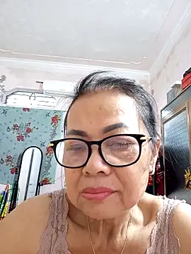 Hotestlove online show from 10/02/25, 11:01