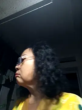 Hotestlove online show from 11/02/25, 11:18