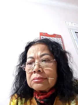 Hotestlove online show from 11/03/25, 11:22