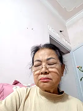 Hotestlove online show from 01/18/26, 11:58