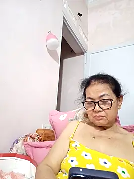 Hotestlove online show from 04/13/26, 02:00