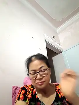 Hotestlove online show from 04/20/26, 02:20