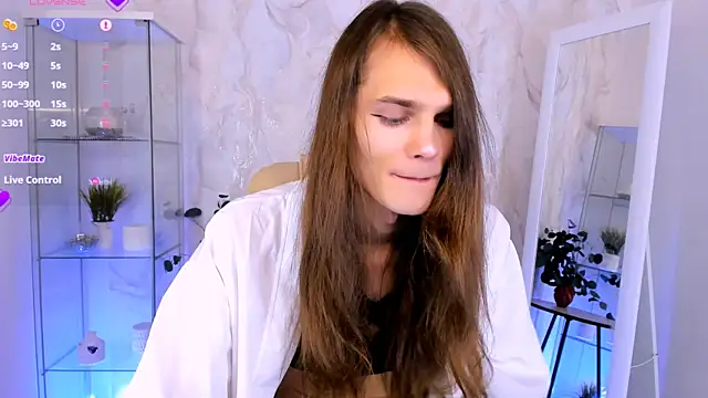 Will Will  online show from 12/17/25, 08:59