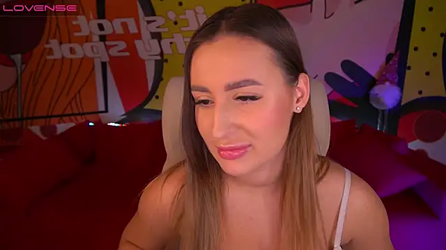 LiaBrazzerr online show from 12/17/24, 06:20