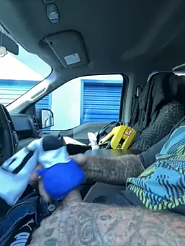 Crackkers online show from 10/18/25, 02:51