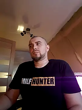 Foxyshaved online show from 02/20/25, 02:24