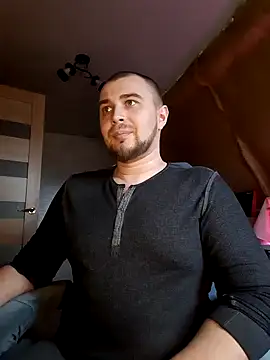 Foxyshaved online show from 03/12/25, 10:37