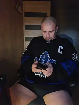 Foxyshaved online show from 10/09/25, 04:32